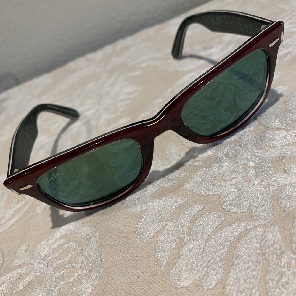 Ray Ban Wayfarer Sunglasses 😎